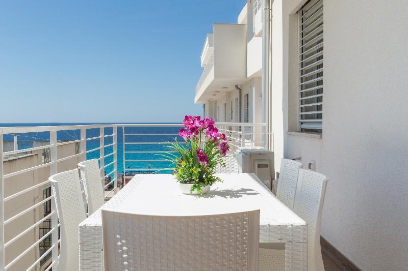 Spuma Di Mare Aparthotel Gallipolli Exteriör bild