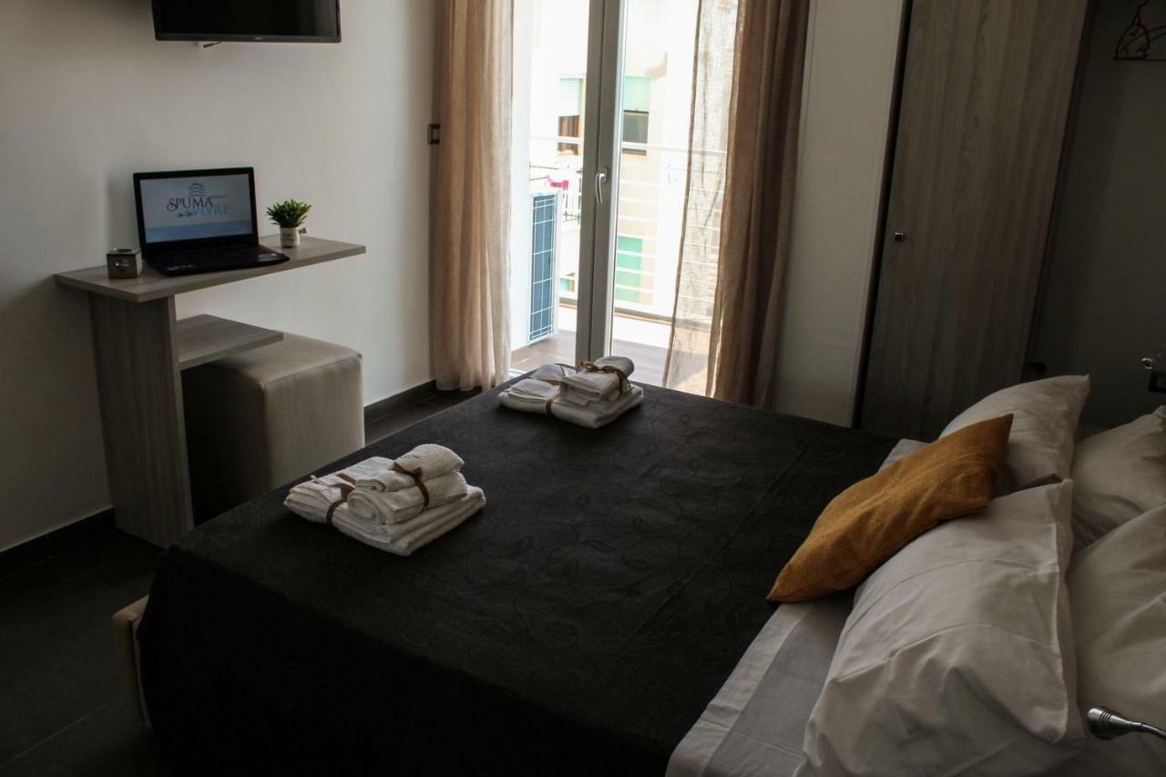 Spuma Di Mare Aparthotel Gallipolli Exteriör bild