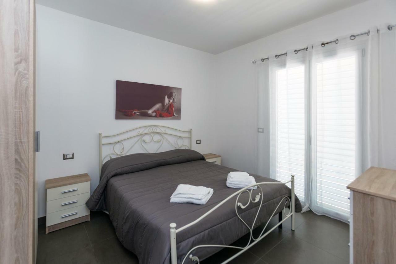 Spuma Di Mare Aparthotel Gallipolli Exteriör bild
